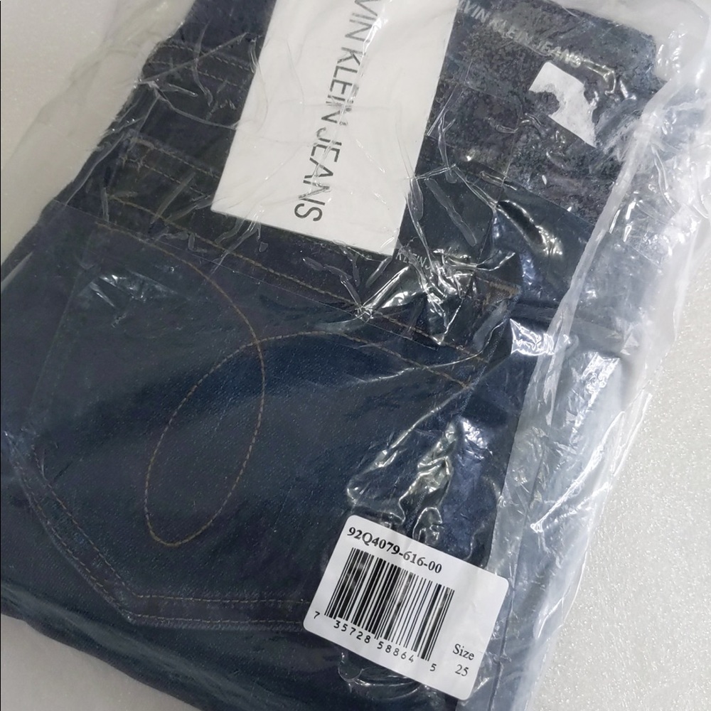 Calvin Klein Jeans Mid Rise Skinny Ankle Jeans - Picture 15 of 15